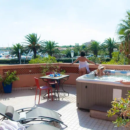 Essaouira, 8 Au Village Naturiste Couple Only Agde